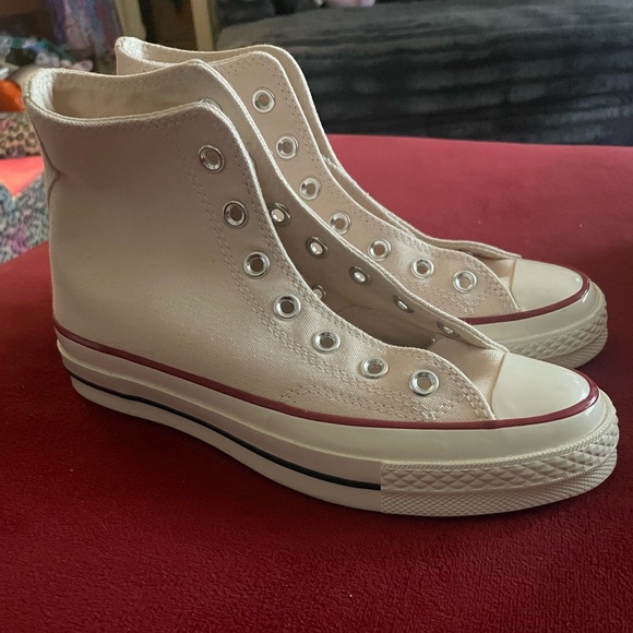 Converse Shoes - Converse Chuck 70 High
Canvas Parchment / Garnet/Womens 7 mens 5